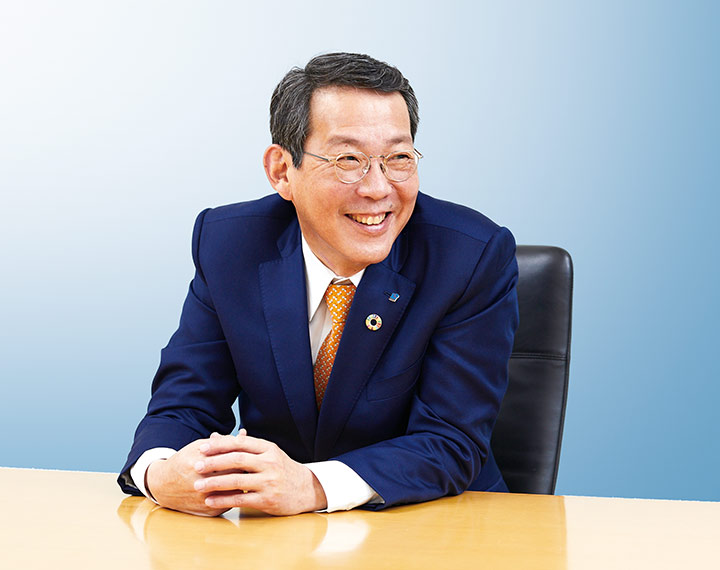 President Kobayashi Shigeru, answering the interview.