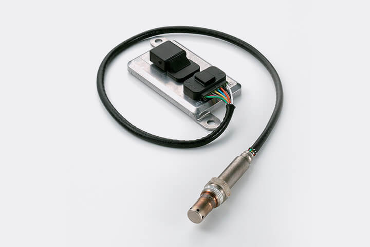 NOx sensor for automotive exhaust is developed.