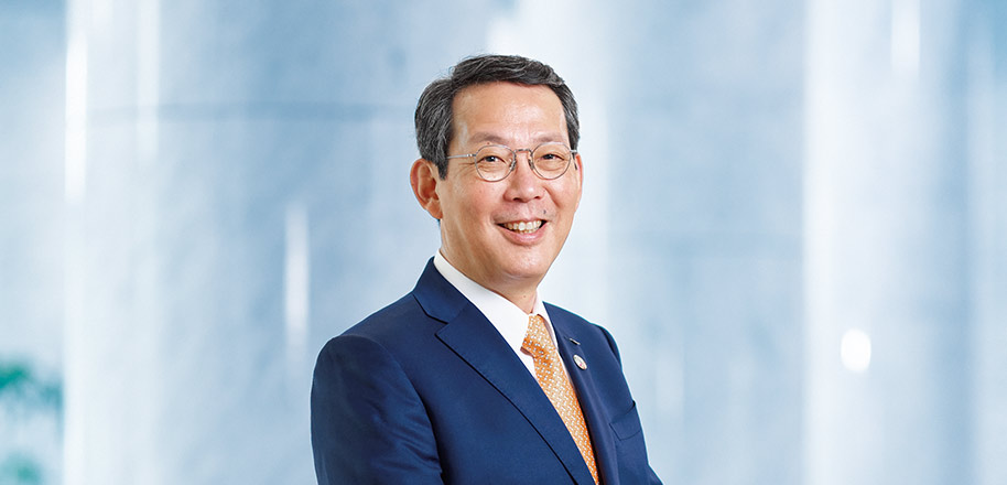 Picture of Shigeru kobayashi, President, NGK Insulators, Ltd.
