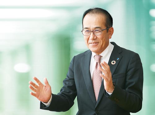 Senior Vice President Group Executive, Corporate R&D Tsutomu Nanataki