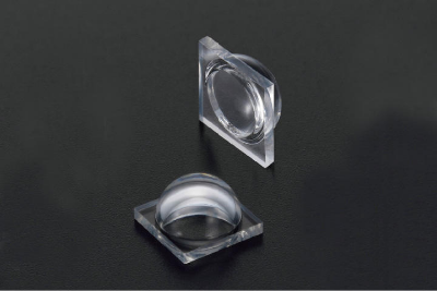 This is a photograph of micro-lenses for ultraviolet LEDs. Quartz glass lenses used in ultraviolet LEDs which replace mercury lamps.